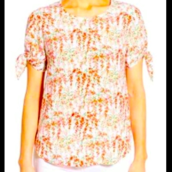 101.  Ag Everly Floral 100% Silk Short Sleeve Top - Picture 1 of 12
